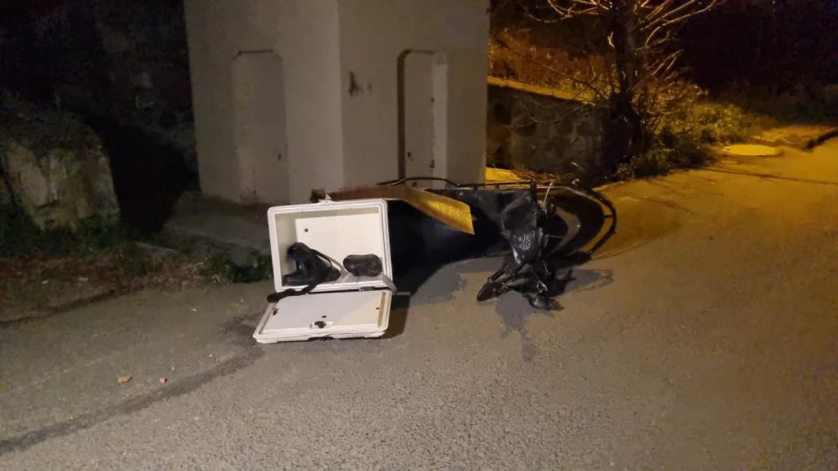 Sarıyer’de otomobille çarpışan motosikletli kurye hayatını kaybetti